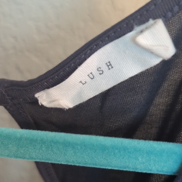 Lush Romper - Picture 2 of 4